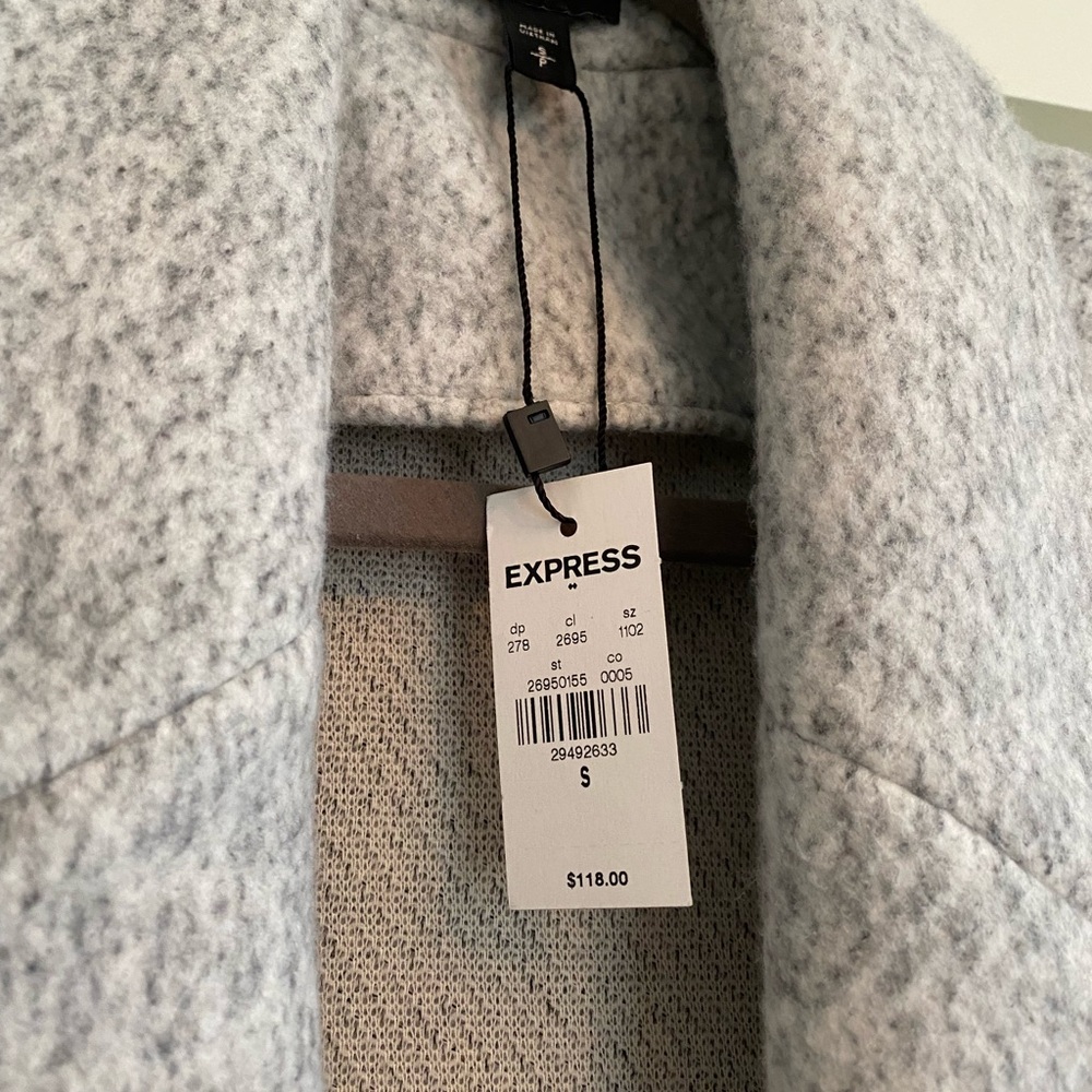 🆕 Express Coat - Picture 2 of 5